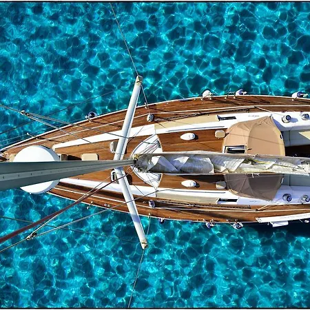 Bateau-hôtel Wabi Sabi Sailing Nettuno